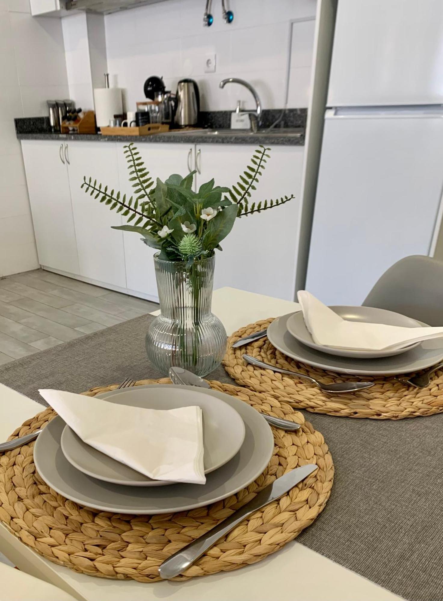 Almada Downtown 402 Apartment *